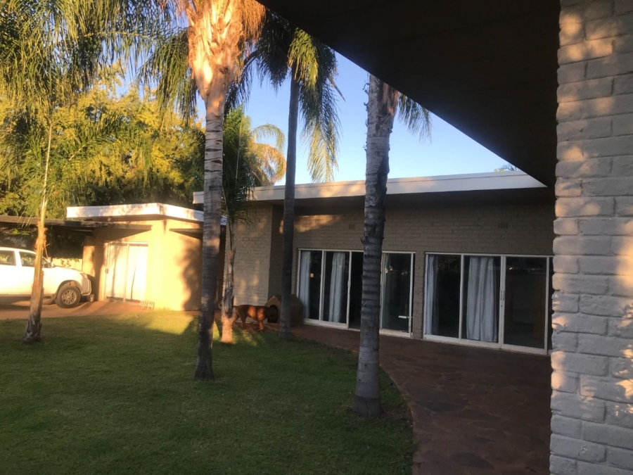 4 Bedroom Property for Sale in Middelpos Northern Cape